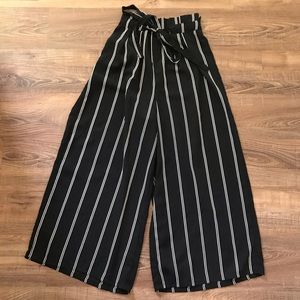 SIENNA SKY black and white striped paper back pant